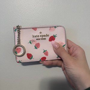 kate spade Wild Strawberry L Zip Cardholder
